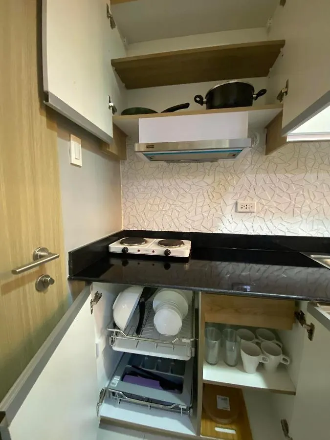 Apartment Breeze Residences Walking Only To Star City/World Trade Center/Picc Manila