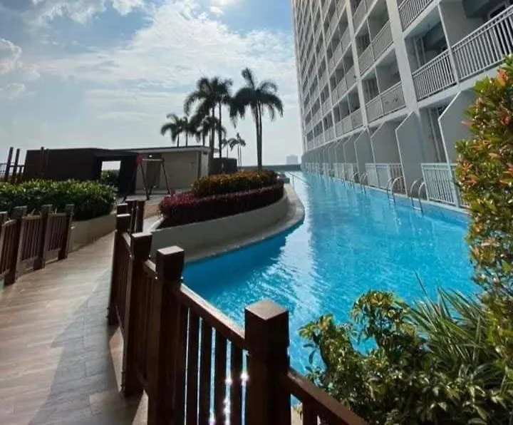 Breeze Residences Walking Only To Star City/World Trade Center/Picc Manila 0*,  Philippines